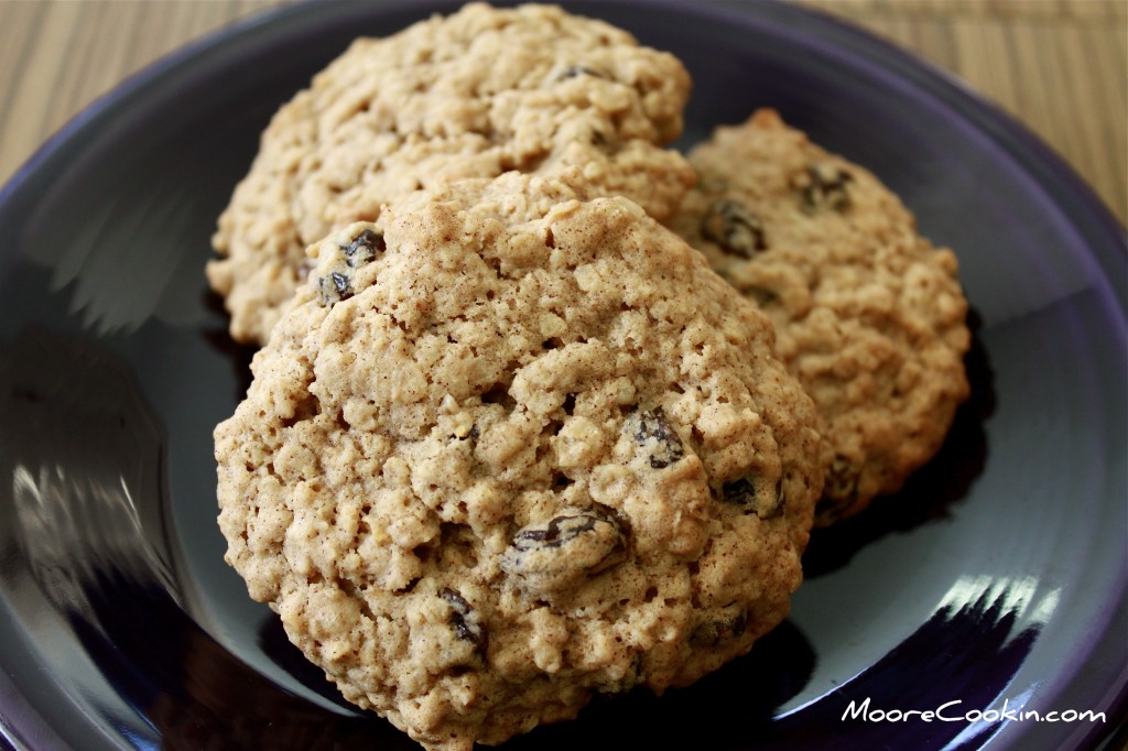 CinnamonOatmealRaisinCookies